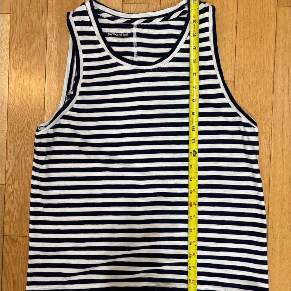 J.Crew Striped Girlfriend Tank Top Navy White Nautical Coastal Preppy Size M - Picture 3 of 5